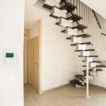 particolare-scala-quinto-piano2-cav